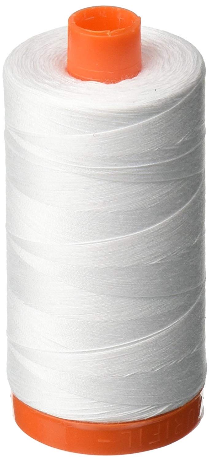 أوريفيل خيط قطني أبيض سادة من نوع Aurifil A1050-2024 Mako، وزن 50، طول 1422 ياردة (عبوة من 3 قطع) - Image 2